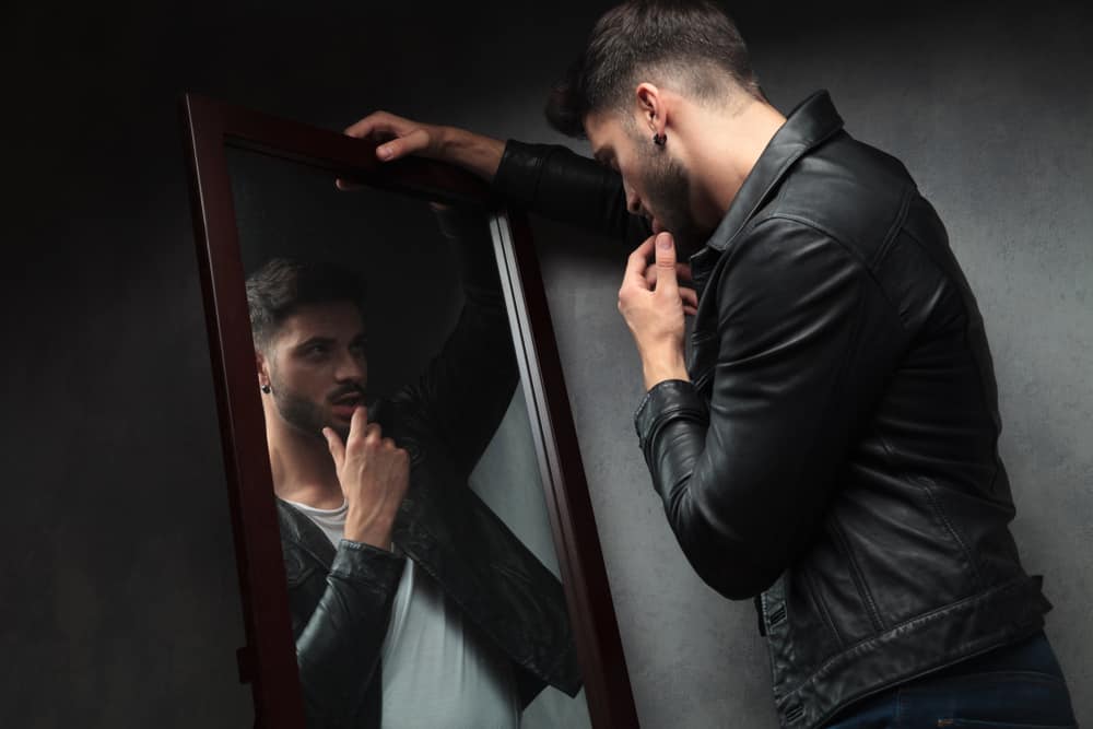 7 Astuces Pour Démasquer Un Narcissique Et Faire Éclater La Verité Au Grand Jour