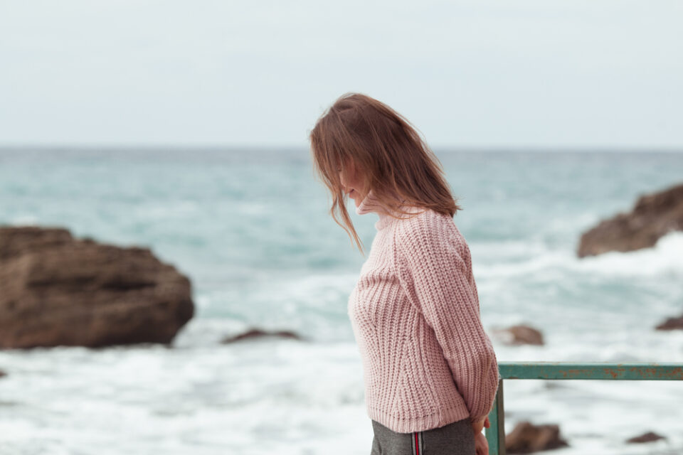 À La Fille Qui Essaie De Se Remettre Après Avoir Été Trompée