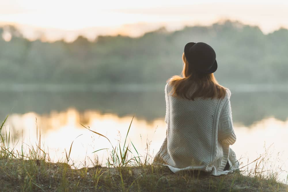 À La Fille Qui Essaie De Se Remettre Après Avoir Été Trompée