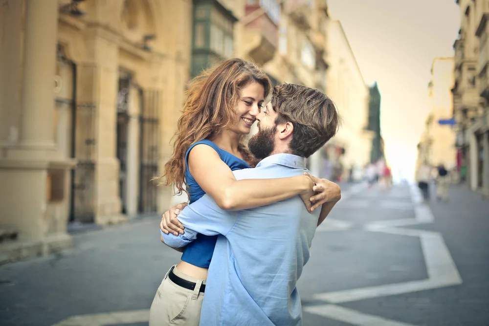 Comment Naissent Les Sentiments Chez Un Homme : 20 Signes Qu'il Tombe Amoureux