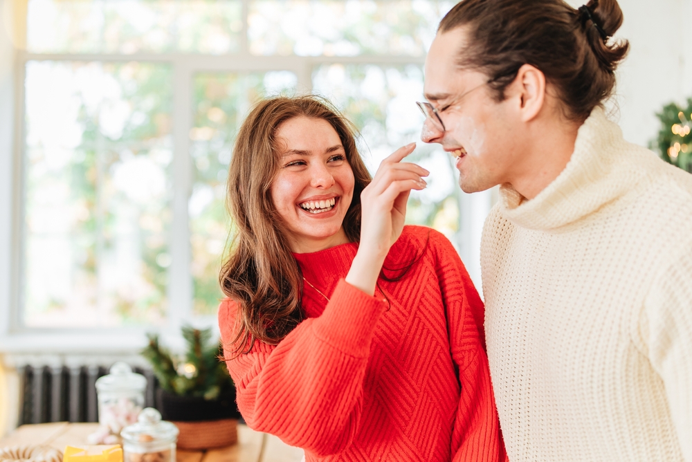 Comment Amener Un Homme Distant à Vous Courtiser Et à S'engager Avec Vous