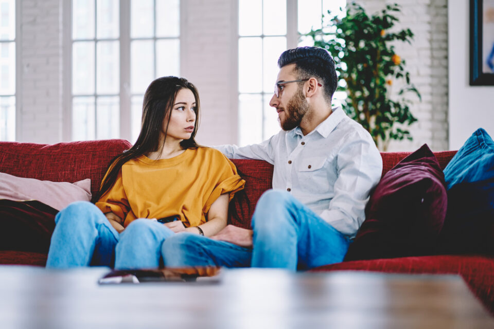 12 Signes Évidents Qu'Il Va Quitter Sa Femme Pour Vous (Quoi Qu'il Arrive)