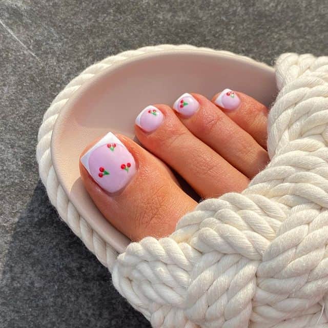 Adorable dessin d'ongles en forme de cerise