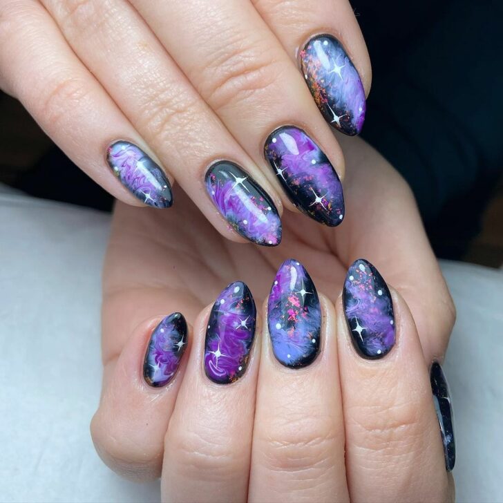 Ongles galaxie fumé