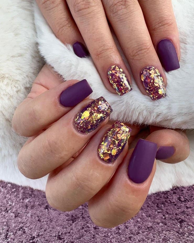 Ongles mauves mats