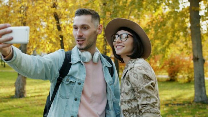 12 manipulations que les narcissiques utilisent après une rupture — tu vas les reconnaître tout de suite