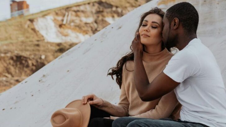 9 pièges émotionnels que les gens utilisent pour t’empêcher de partir