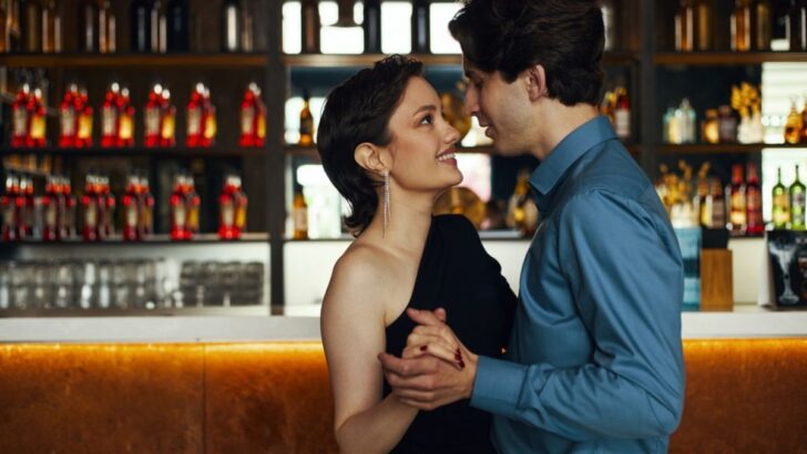 Il ne dit peut-être pas “Je t’aime”, mais s’il fait ces 11 choses, il le pense vraiment