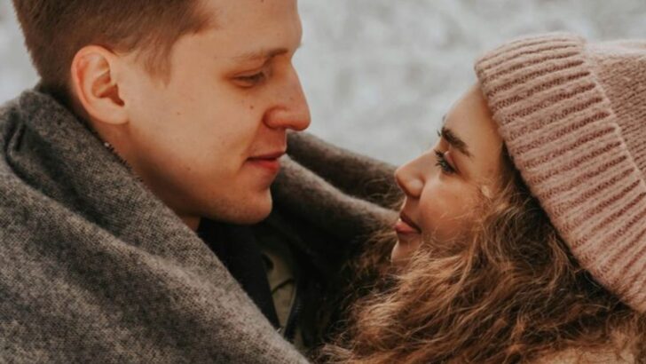 7 choses subtiles que les hommes font et qui font que les femmes se sentent vraiment en s&eacute;curit&eacute;