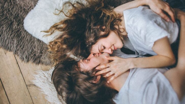 S’il vous aime profondément, vous ressentirez ces 12 choses