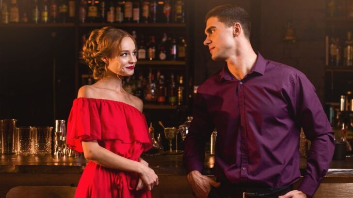 Si elle fait ces 13 choses, c’est qu’elle espère que vous ferez le premier pas