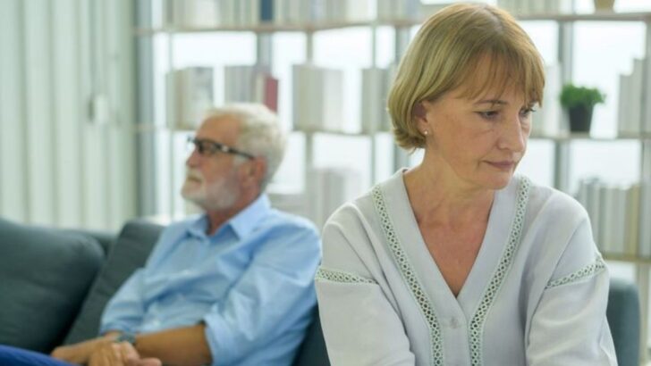 Les 12 choses que les &eacute;pouses remarquent quand quelque chose semble ne plus aller dans leur mariage