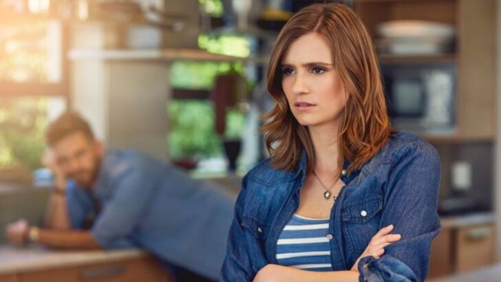 16 signes que tu portes tout le poids émotionnel de ta relation